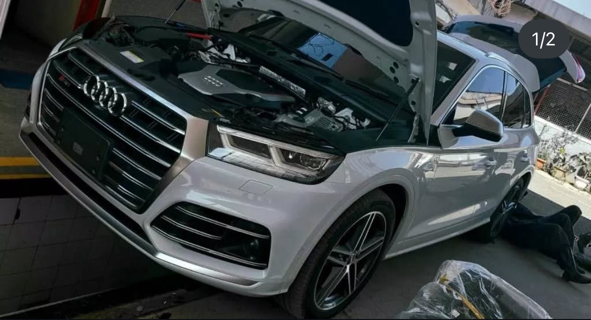 Super clean SQ5 brought in by <a href="/MIKEMANANI_/">mikemanani</a>  in for an oil change