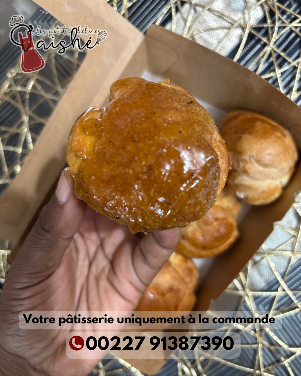 Avec le chic temps qu’il fait 

Que diriez vous d’accompagner vos thés de nos choux de cet apres midi ? 

3 choux vanille nature 
3 choux vanille caramelisés 

Prix 2.500 fcfa 

Prêts à partir de 14h 
SUR RÉSERVATION UNIQUEMENT 

Infoline 91 38 73 90

#unezinderoisequipâtisse