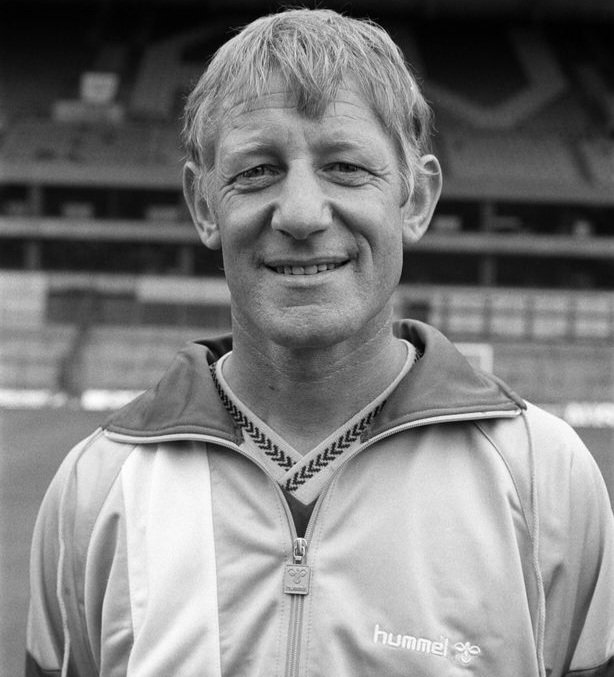 Happy birthday, Jim Walker. 🥳 #AVFC