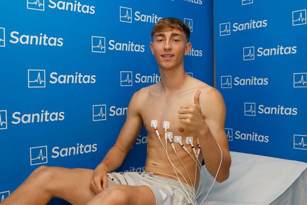 RMadridInfo's tweet photo. Dean Huijsen during his Medical at Sanitas  👍 https://t.co/EXld0Tcjlj