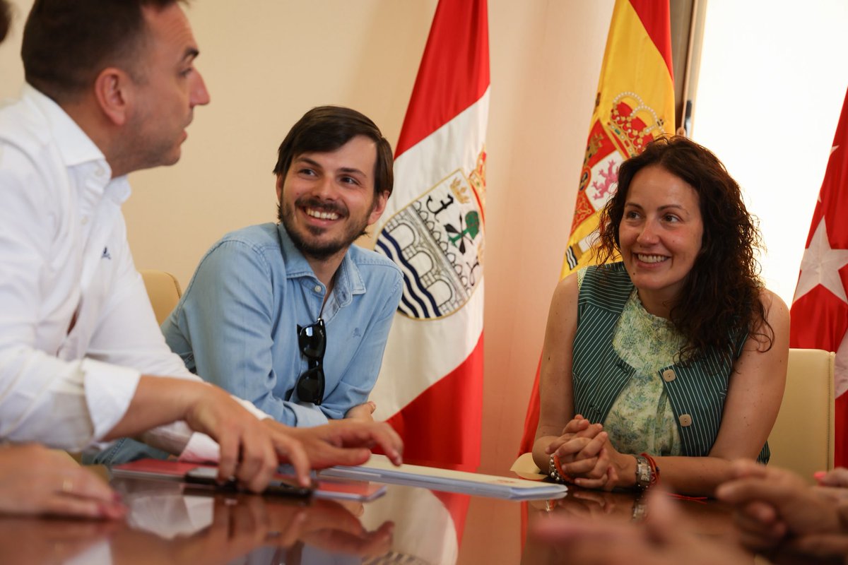 🔵 Aprobamos definitivamente el proyecto de urbanización de Cerro del Baile.

Las 3.664 viviendas serán una realidad con este hito fundamental para el avance de un importante desarrollo urbanístico. 

📲 ppsanse.com/2025/06/10/apr…