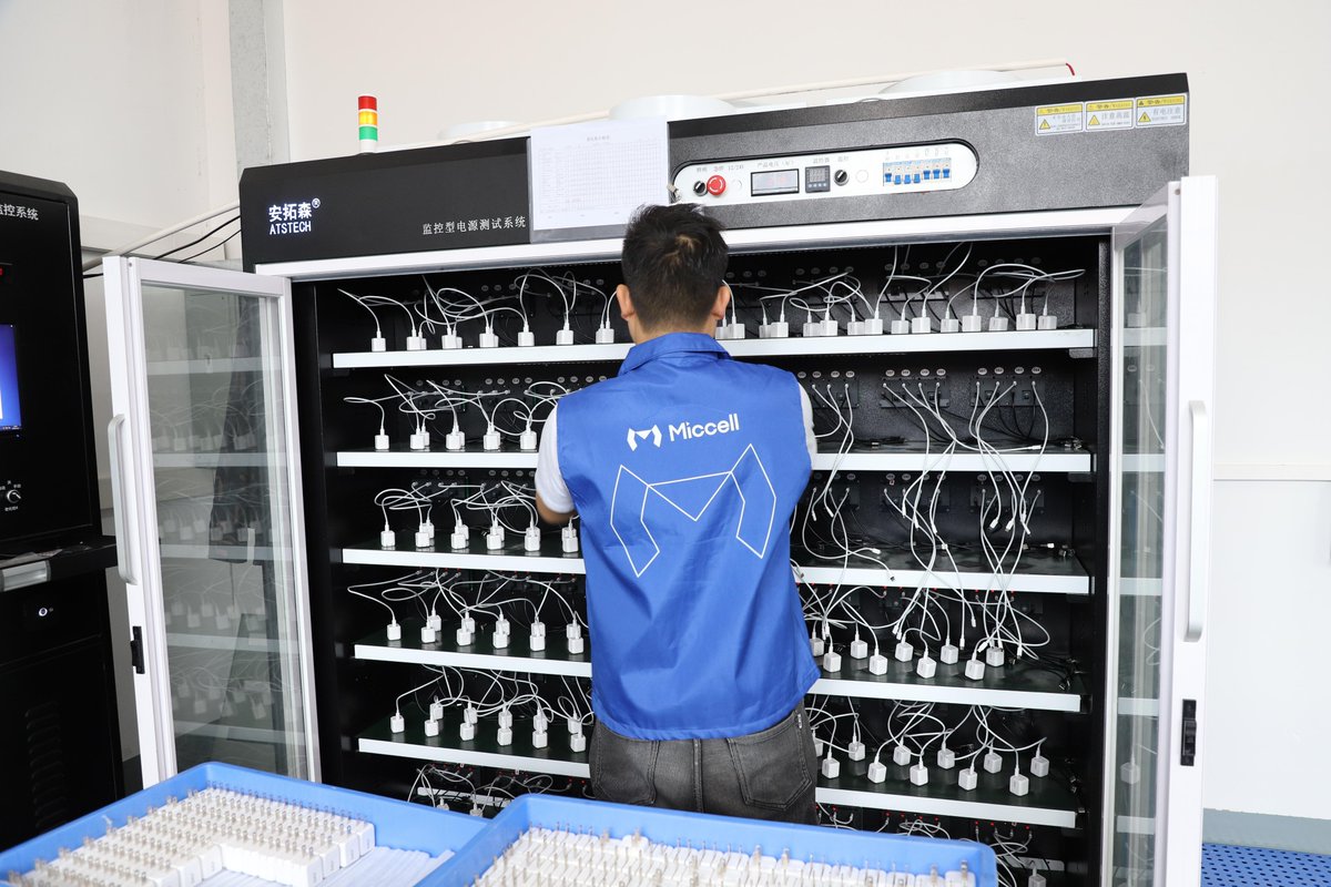 Veaqee's tweet image. Veaqee looks forward to welcoming you to our #factory  🏭

Our factory is located in Dongguang, covering an area of 6,000m2, with 8 #productionlines, 100 to 150 skilled employees, including 8 professional technical #engineers, with #monthlyoutput more than 600,000 pcs💪