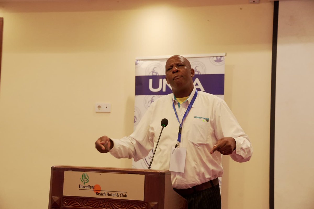 UoNDOS_Careers's tweet image. Self-awareness is critical for student leaders - being aware of who you are, reflecting on your thoughts and appreciating your own identity. Self-awareness helps in communication and decision making - Prof. Jeremiah Kalai, Dean, Faculty of Education
#leadershipdevelopment