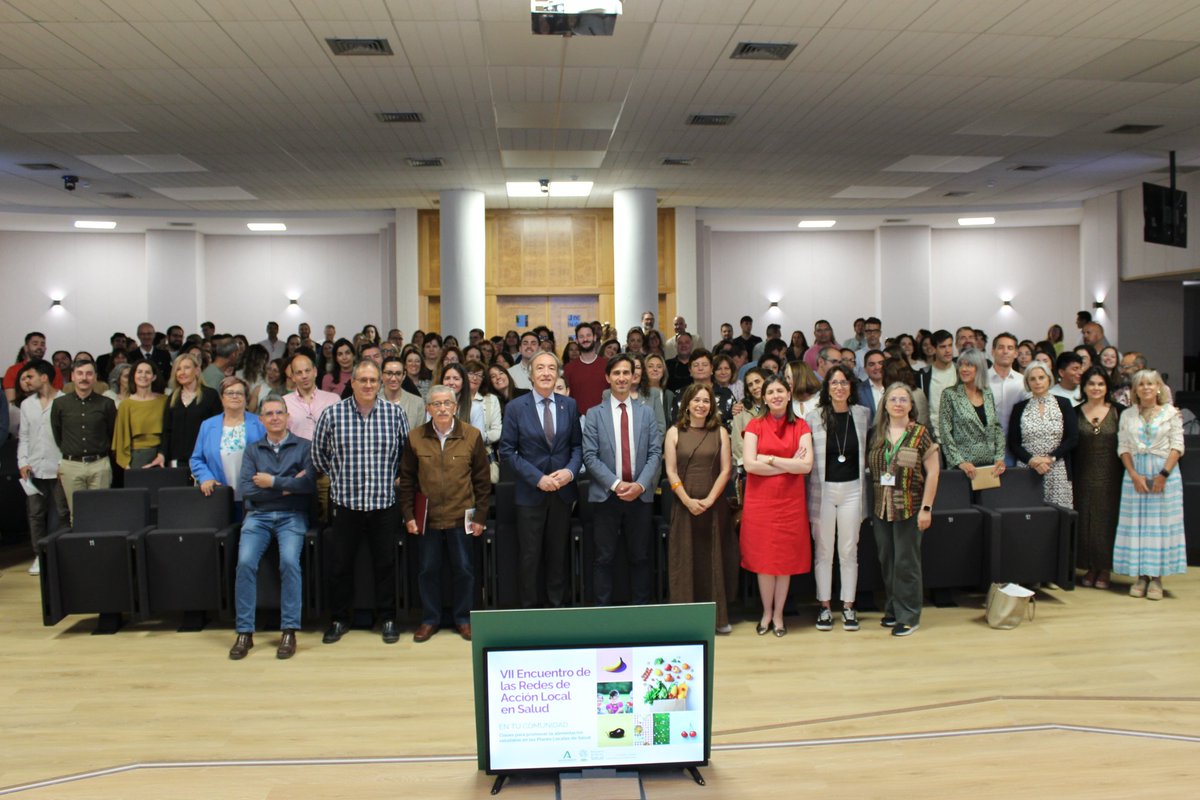 Salud impulsa un encuentro para promover una alimentación saludable y sostenible en colaboración con los municipios. 🍎🍇

‘Nutriendo la salud en tu comunidad’

Encuentro ya disponible en diferido 🎥 easp.es/salud-impulsa-…