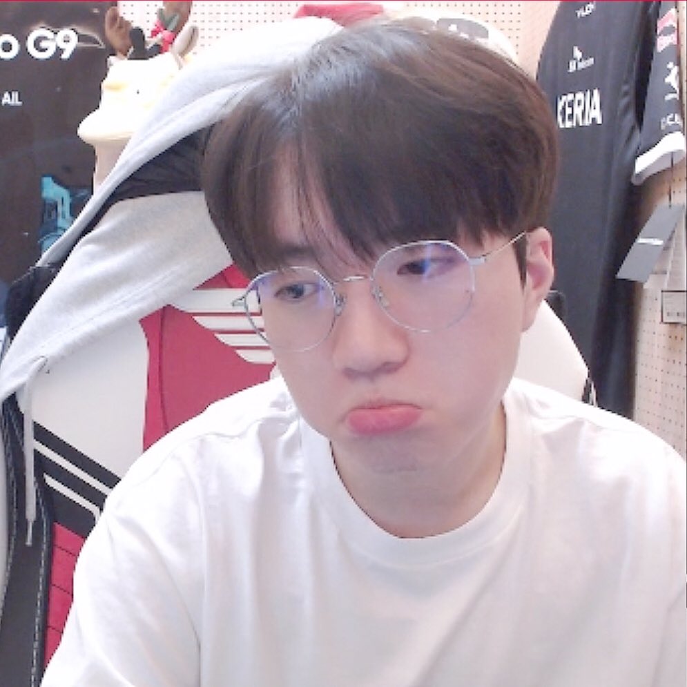 moonria__'s tweet photo. ₍  •ɞ•. ₎ https://t.co/XLU12JCWCs
