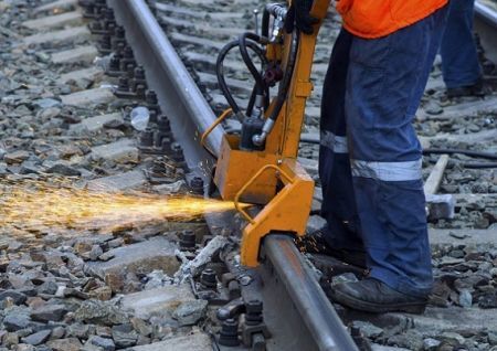 Modernisation du rail en Tunisie : une vision stratégique soutenue par la BERD | agenceecofin.com/actualites/100…