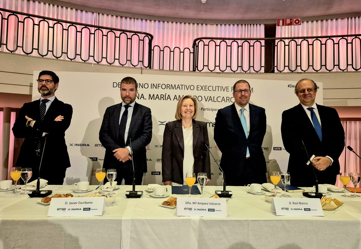 Defensagob's tweet image. En el #ExecutiveForum, la #SEDEF @AmparoValcarce1 destaca que el Plan Industrial y Tecnológico impulsará la modernización de las Fuerzas Armadas, la innovación, el  empleo y la formación. España, socio fiable, avanza hacia una Europa más segura y autónoma.