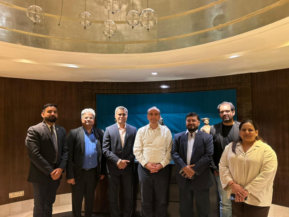 Insightful working dinners with <a href="/TiEPune/">TiE Pune</a> <a href="/PuneIntCentre/">Pune Int Centre</a> <a href="/MCCIA_Pune/">MCCIA</a> business community, knowledge institutes on the thriving innovation ecosystem in Pune including opportutnies for Dutch Investors and NL investment climate. #InvestinHolland #Innovation #Pune #Netherlands