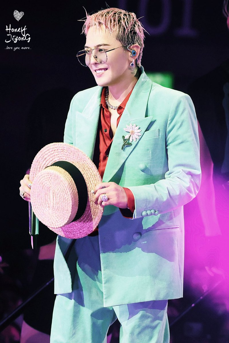 허니지용♡ tweet media