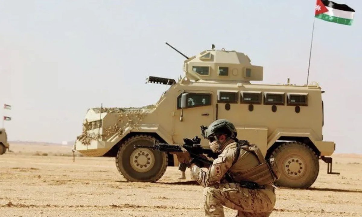 في يوم الجيش.. نُجل هذا الجيش وإنجازاته واقعًا ملموسًا عالميًا وإقليميًا ومحليًا. على الساحة العالمية نشر هذا الجيش مئات آلاف الجنود لحفظ السلام في مناطق النزاع في أوروبا وإفريقيا وآسيا وأميركا الشمالية كما نشر مستشفيات ميدانية في مناطق الحرب والفقر والمرض في الكونغو وليبيريا