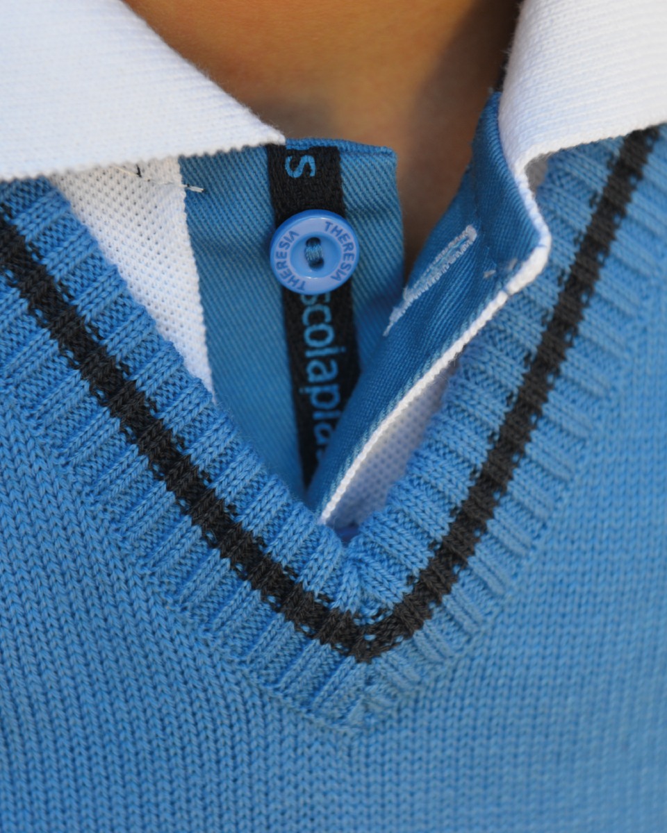 Calidad que se nota, día a día.

En Theresia School, la calidad no es un compromiso, es nuestra seña de identidad en cada uniforme que fabricamos.

#UniformeOnline #ComplementosEscolar #ZapatosEscolares #UniformeEscolar #UniformesNiño #UniformesNiña #UniformeChandal