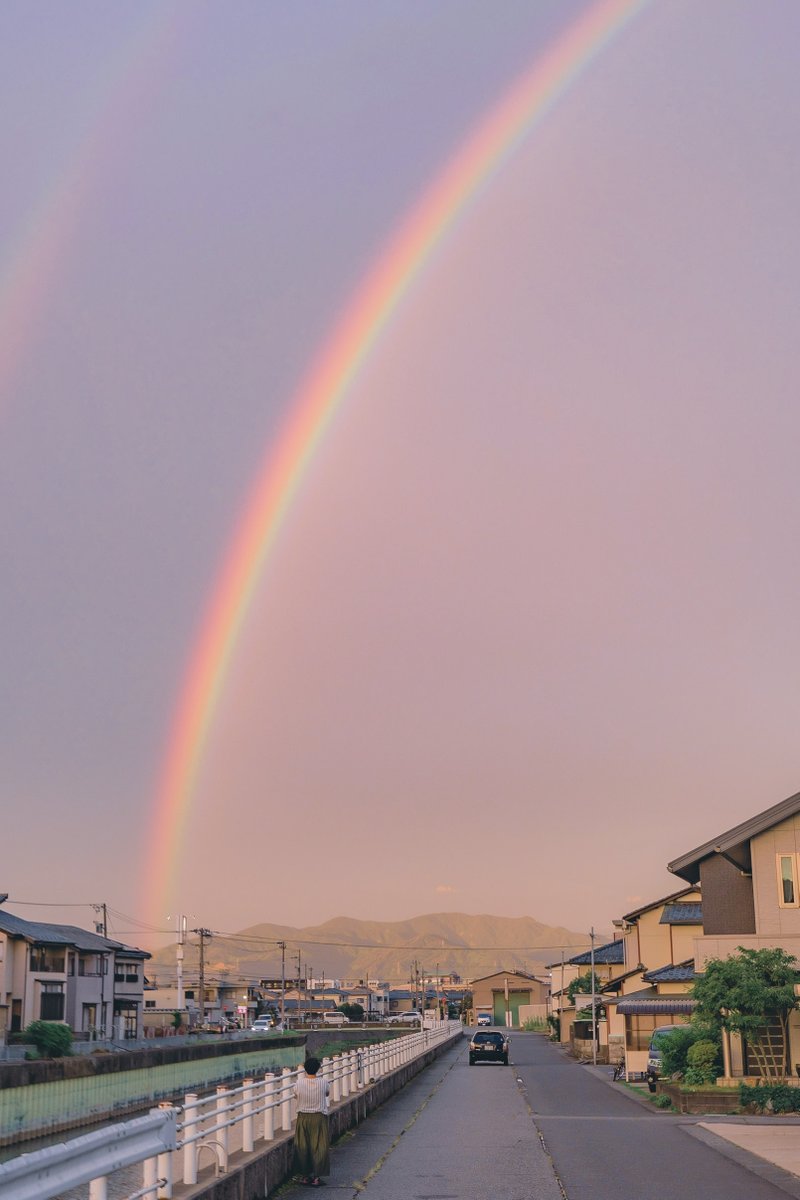 akinecoco987's tweet photo. 空が魔法にかかったみたい。 https://t.co/yFodNsPCKq