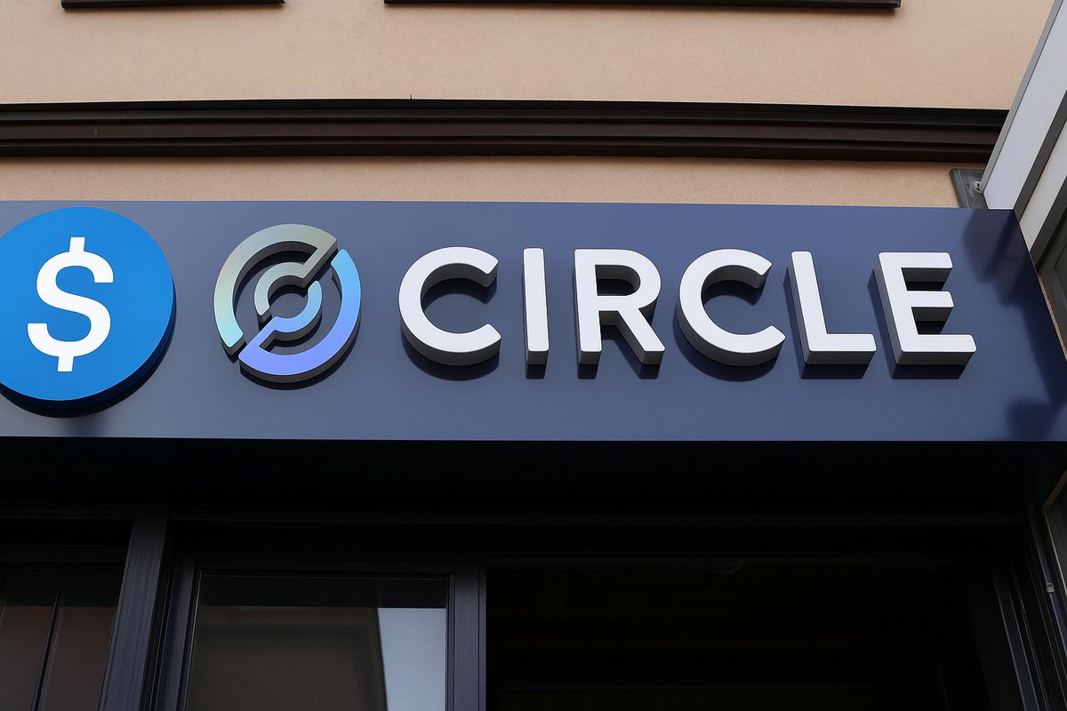 INOVAITECH's tweet image. 🚨 Big move in Japan 🇯🇵

SBI Holdings and SBI Shinsei Bank have each invested $25M in @circle  following its IPO —
That’s a total of $50M aimed at boosting USDC adoption. 🪙

Their JV, Circle SBI Japan KK (launched in March 2025), is only getting started. 🔥

#USDC #Circle…