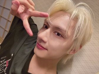 happy birthday, sunshine. 29 looks fine on you. 😸✨️