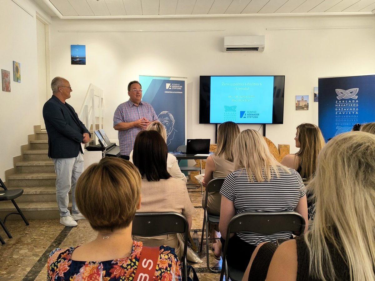 Together with the ZHDZ, we successfully organised the 3rd module of the “Women in Politics” seminar. Participants took part in insightful and interactive lectures, workshops, and exercises aimed at strengthening women’s political and societal competencies.