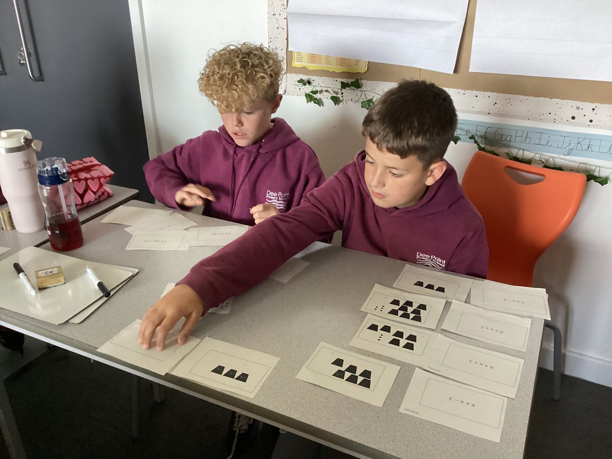 DeePointHyperion tweet media