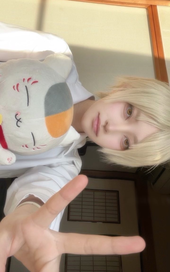 cos 

ピース✌️