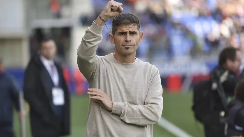 Rincón Segunda (@rinconsegunda) on Twitter photo Pues sí, el <a href="/RCDeportivo/">RC Deportivo</a> quiere dar un paso definitivo en su proyecto por volver a <a href="/LaLiga/">LALIGA</a> y acaba de anunciar que <a href="/Ahidalgo8/">Antonio Hidalgo</a> será su entrenador para la temporada 25/26.
Fichajazo de un hombre que viene de firmar temporada y media para el recuerdo en la <a href="/SDHuesca/">SD Huesca</a>. Pues sí, el <a href="/RCDeportivo/">RC Deportivo</a> quiere dar un paso definitivo en su proyecto por volver a <a href="/LaLiga/">LALIGA</a> y acaba de anunciar que <a href="/Ahidalgo8/">Antonio Hidalgo</a> será su entrenador para la temporada 25/26.
Fichajazo de un hombre que viene de firmar temporada y media para el recuerdo en la <a href="/SDHuesca/">SD Huesca</a>.