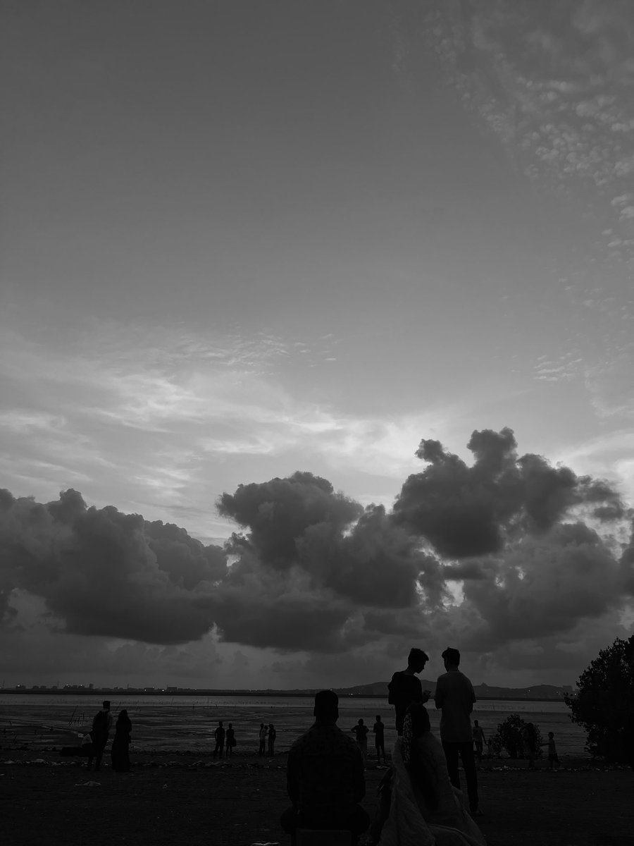 anaghafilmpr's tweet photo. Rainy Sky https://t.co/qKxlsglyKg