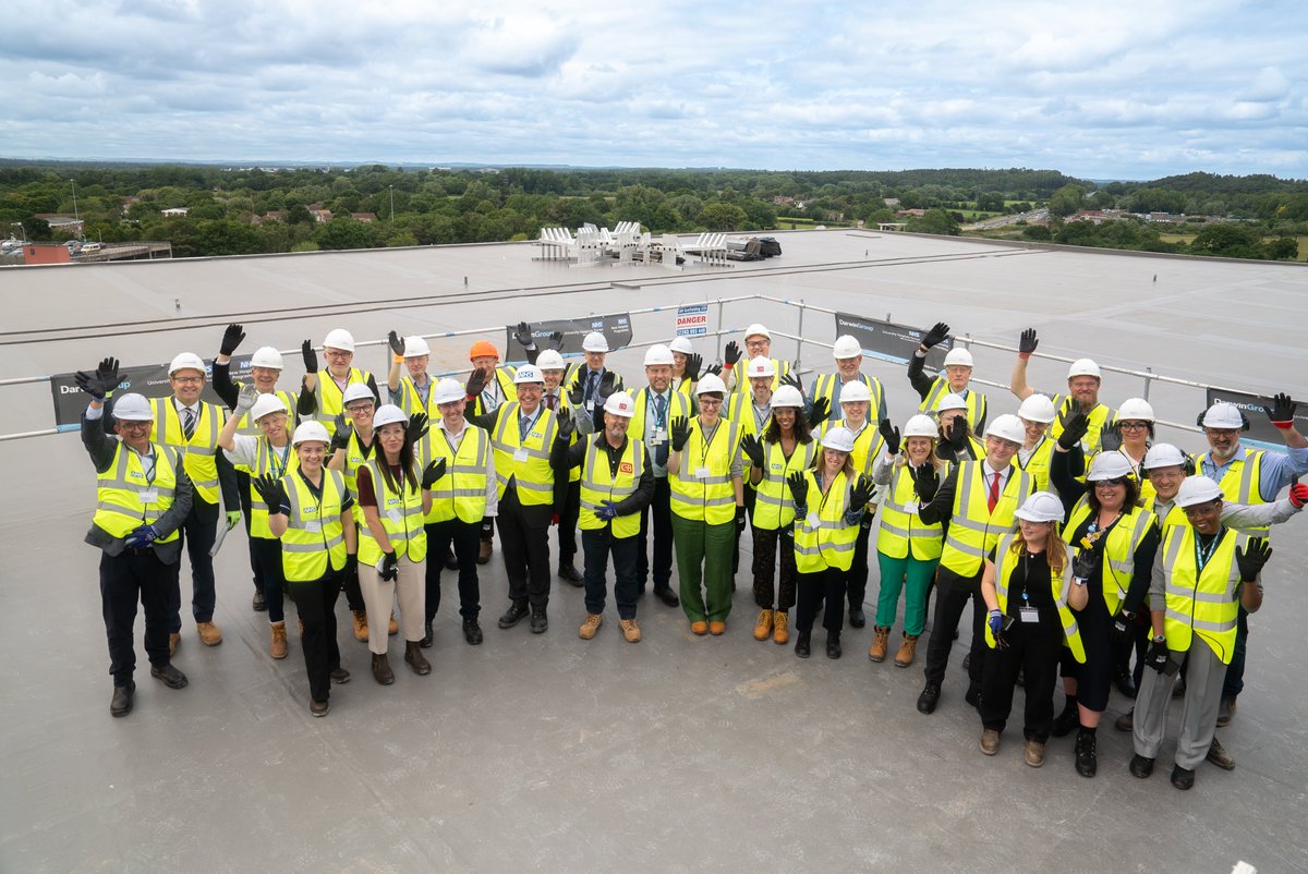 Milestone moment at RBH!🎊
Today marks the ‘topping out’ of the Coast Building - an age-old tradition celebrating the moment a building reaches its highest point. Once completed by winter 2025/26, the facility will transform care for our growing community. 
#TransformationTuesday