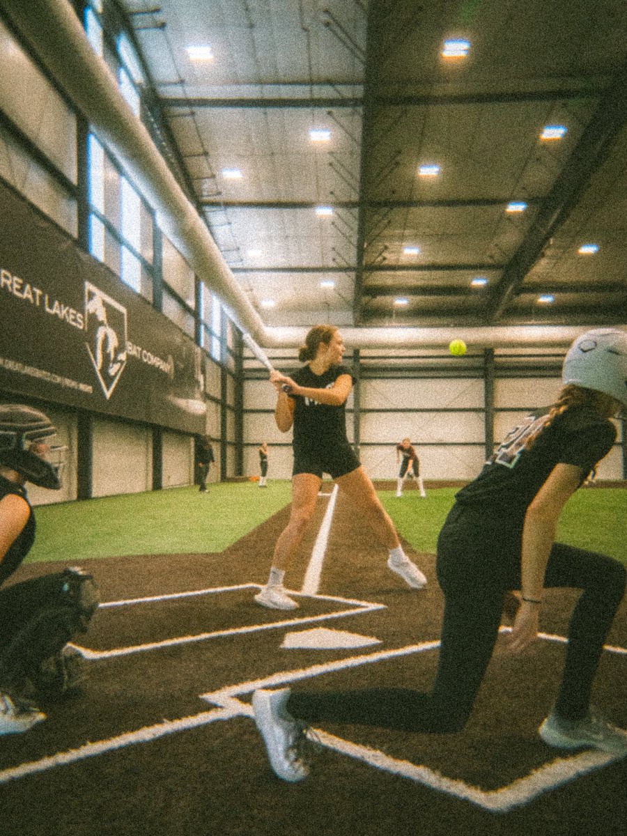 Dreamy little film practice today 🥎📸🎞️