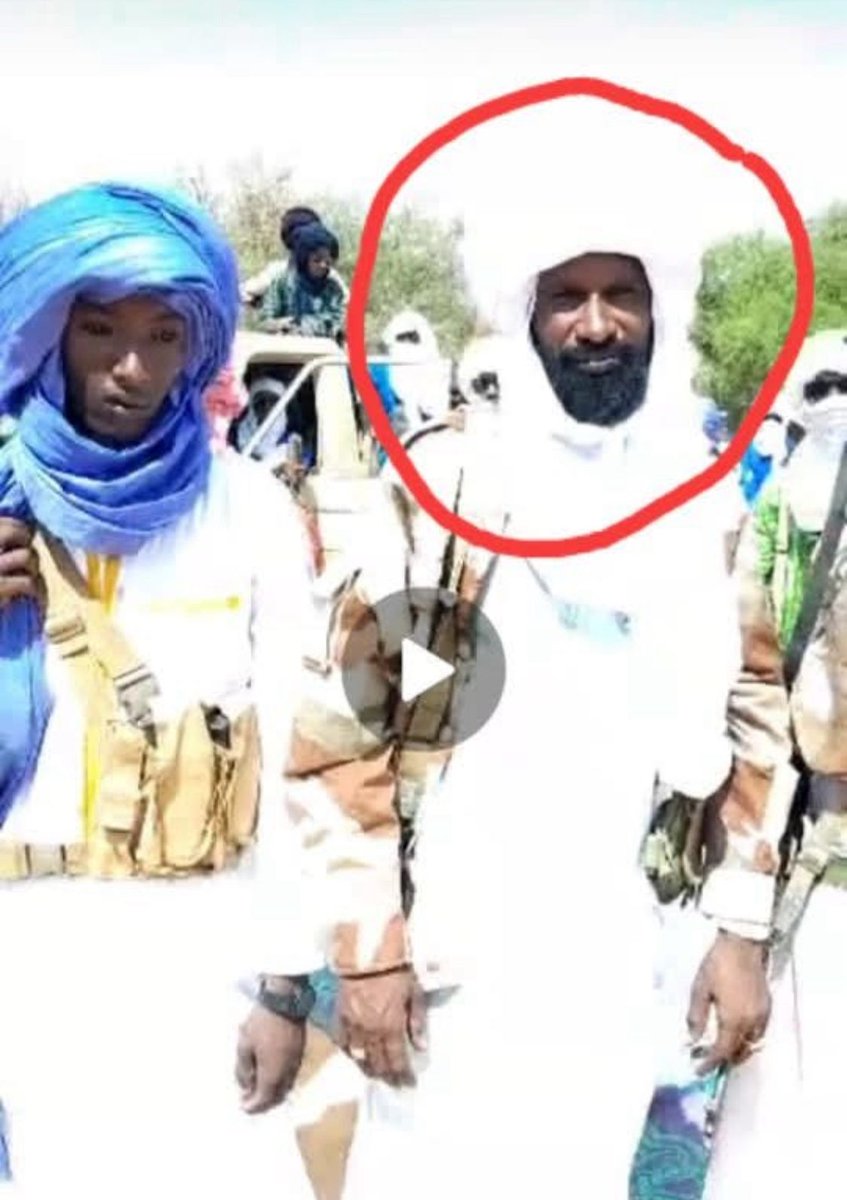 AzizHassoumi's tweet image. #Gao #EIS : Plusieurs sources confirment l&apos;exécution d’Oubel, tristement célèbre chef local de l&apos;État Islamique au Sahel (EI-S), actif dans les zones d&apos;Ansongo et de Gao. Lui et ses hommes se sont distingués par une politique systématique de terreur à l&apos;encontre des populations .