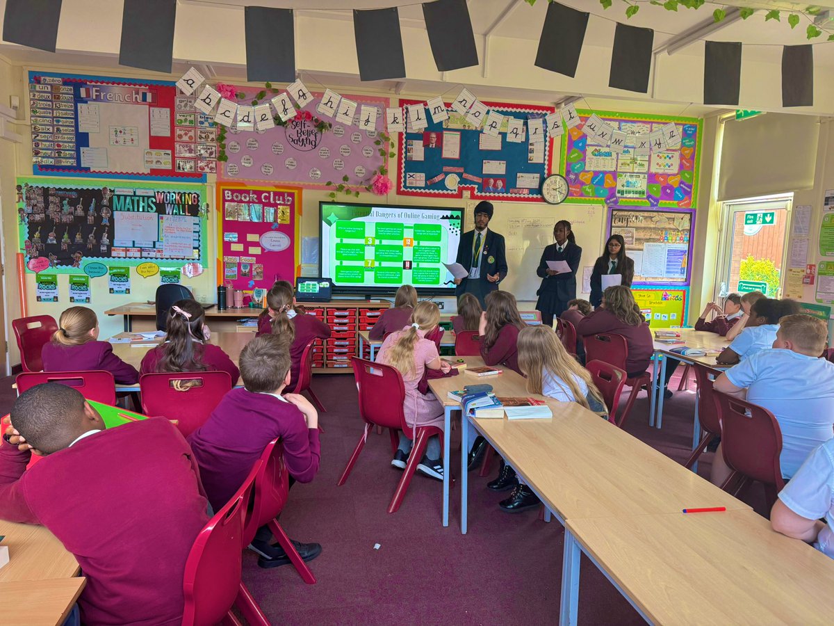 QMGS_CYM's tweet image. CYM Mental Health Team were back at another primary school today to present session 2 of DIGITAL DETOX Workshop. This team was lead by Kenya, Ria & Agamjot. They presented an interactive & informative session to Yr 6’s at @CastlefortJMI.
Thank you for inviting us to your school!