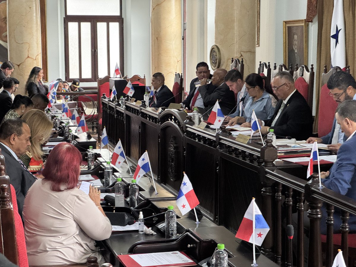 #EnDirecto Sesión ordinaria número 24 del año 2025 

youtube.com/live/NtYvT97zF… vía <a href="/YouTube/">YouTube</a>