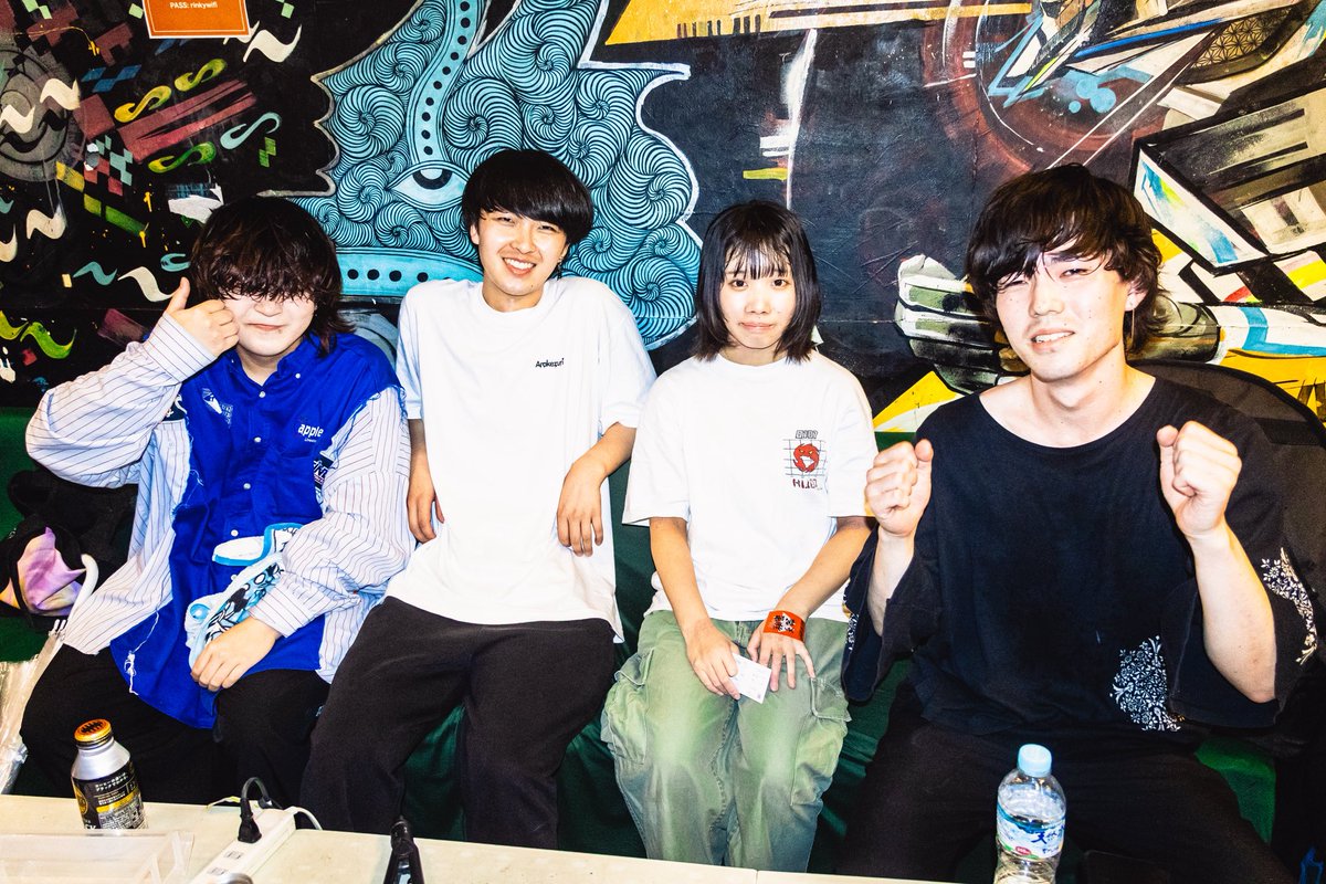 【💐Thank you💐】
2025.06.10 @ 吉祥寺WARP
Homesick Hummingpre.『何色に染めるツアー』 吉祥寺編

<a href="/soma_drum/">ソウマ</a> さんサポありがとう！！

📸 by
<a href="/_igaeru__/">タイガ</a> 

▶︎Next
2025.06.16 吉祥寺 ROCKJOINT GB
 『PAINT!!』
初めての長尺！お取置きはDMまたは⬇️
docs.google.com/forms/d/e/1FAI…