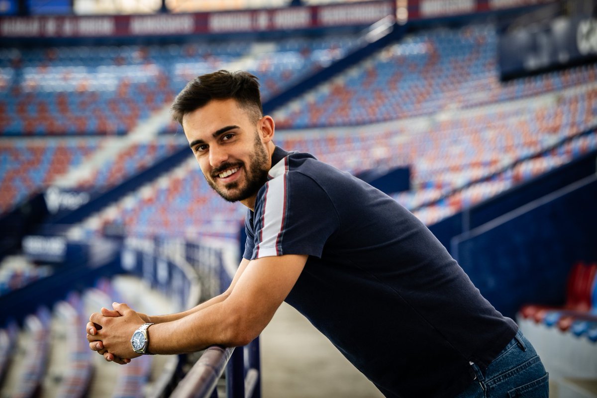 Levante UD Valencià (@levanteud_val) on Twitter photo 🤝🏻🐸 Diego Pampín (<a href="/diego_pampin10/">Diego Pampín</a>) renova la seua vinculació amb el <a href="/LevanteUD/">Levante UD</a>.
👉 levanteud.com/va/noticies/di… 🤝🏻🐸 Diego Pampín (<a href="/diego_pampin10/">Diego Pampín</a>) renova la seua vinculació amb el <a href="/LevanteUD/">Levante UD</a>.
👉 levanteud.com/va/noticies/di…