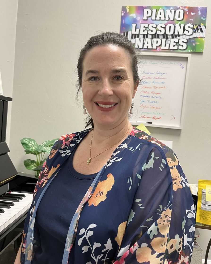 PianoLessonsNFL's tweet image. Adult piano lessons are a fantastic way to keep learning and growing. Whether you're picking up the piano for the first time or returning to it after a break, I’m here to help you reach your goals. Join me today!
#AdultPianoLessons #NaplesFL 
naplespianoteacher.com