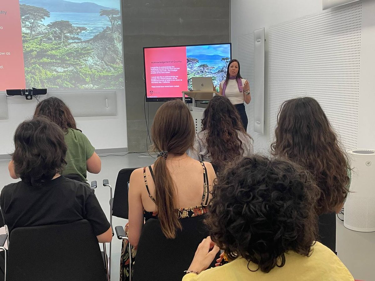 CIM UVigo (@cim_uvigo) on Twitter photo 📣 O grupo do #CIM <a href="/Futureoceanslab/">Future Oceans Lab</a> organizou o seminario con <a href="/MicheleLBarnes/">Michele Barnes</a> <a href="/Sydney_Uni/">University of Sydney</a>, que afondou sobre como as conexións sociais e ecolóxicas inflúen na sostibilidade mariña nun escenario de #cambioclimático.
ℹ️ cim.uvigo.gal/2025/06/a-expe…
<a href="/uvigo/">Universidade de Vigo</a> #RedeCIGUS #FondosEuropeos #HR 📣 O grupo do #CIM <a href="/Futureoceanslab/">Future Oceans Lab</a> organizou o seminario con <a href="/MicheleLBarnes/">Michele Barnes</a> <a href="/Sydney_Uni/">University of Sydney</a>, que afondou sobre como as conexións sociais e ecolóxicas inflúen na sostibilidade mariña nun escenario de #cambioclimático.
ℹ️ cim.uvigo.gal/2025/06/a-expe…
<a href="/uvigo/">Universidade de Vigo</a> #RedeCIGUS #FondosEuropeos #HR