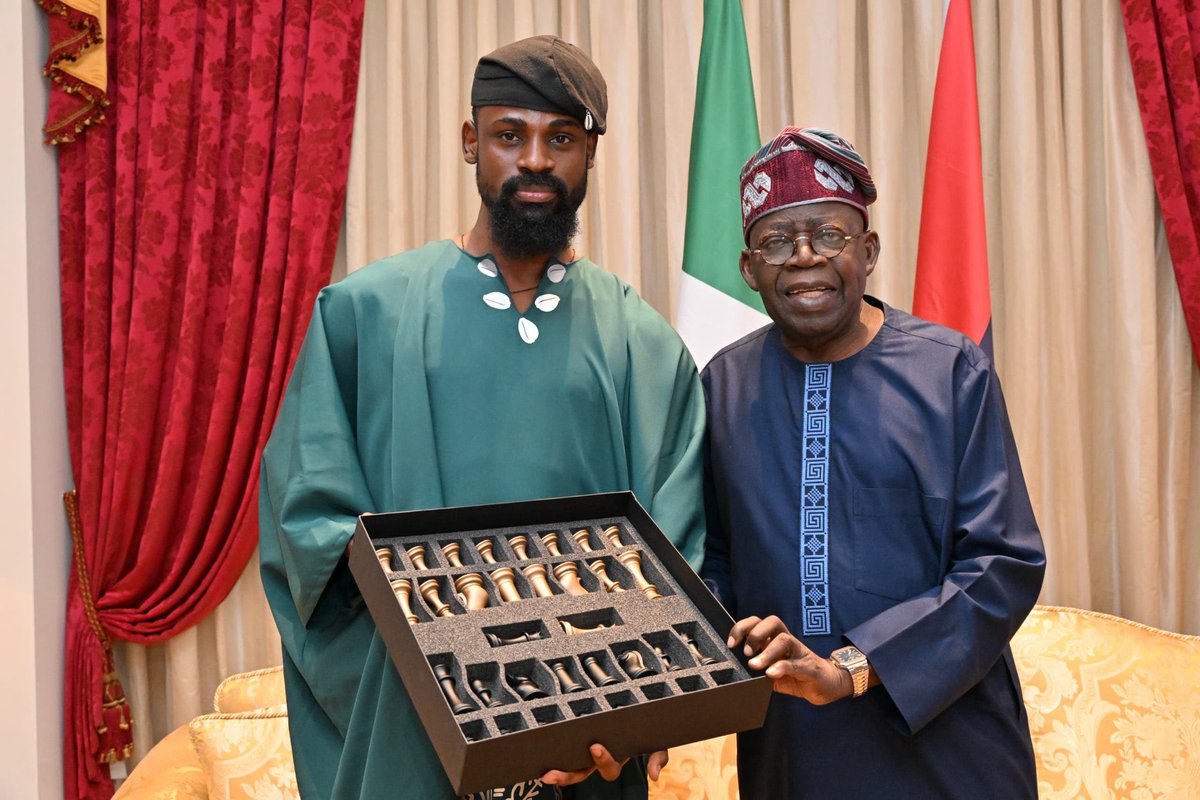 Tunde runs an NGO. And so what? 

Why is Tunde running an NGO in the first place, because some of think NGO is a wonderful idea. You have no idea that the more NGOs around you, the more worried you should be.

NGOs exist in the first because of leadership failure. No one deserves