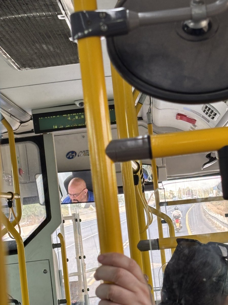 ידעתי שהוא לא מת בסוף!!! רק שינה מסלול (קריירה)