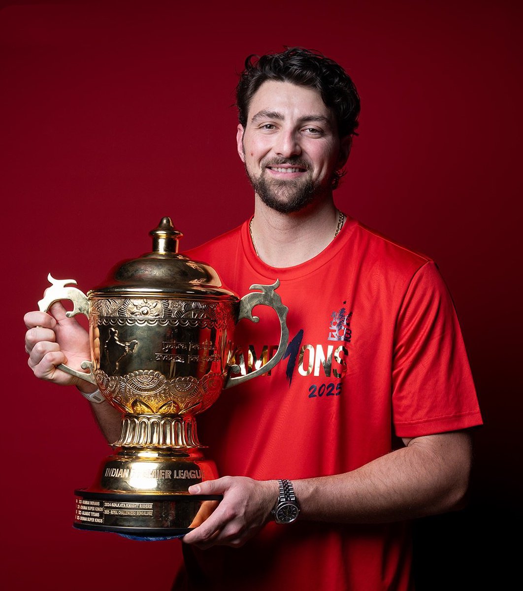 toxifyxe's tweet photo. 🏆 @RCBTweets https://t.co/p2e4Us9mt4