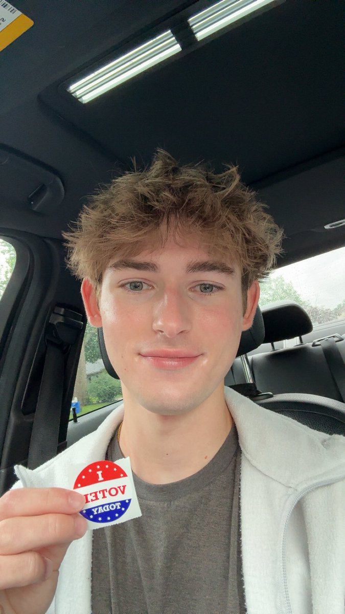 Just cast my vote for <a href="/StevenFulop/">Steven Fulop</a> for Governor!

Incredibly proud of him, his team, and the amazing volunteers who’ve poured their hearts into this race. Also great to see <a href="/CollegeDems/">College Democrats of America</a> showing up strong at the polls!