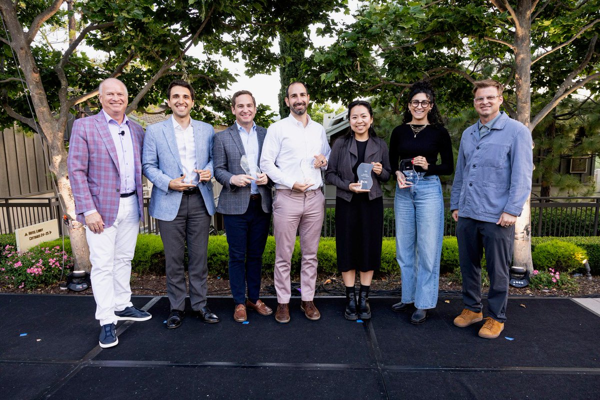 nvca's tweet image. NVCA’s 2025 Leadership Awards Dinner was a celebration of the leaders shaping the future of venture, filled with meaningful conversations and powerful moments.
Thank you to everyone who joined us and helped make the evening so special. The night was a true reflection of the…