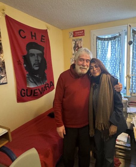 L’eurodiputada de La France Insoumise, Rima Hassan, i 7 més del selfie-vaixell no han volgut signar els papers de deportació, aniran davant el jutge perquè decideixi. 

Passaran la nit a la presó de Givon.

Aquí👇visitant al terrorista condemnat a perpetua George Ibrahim Abdallah