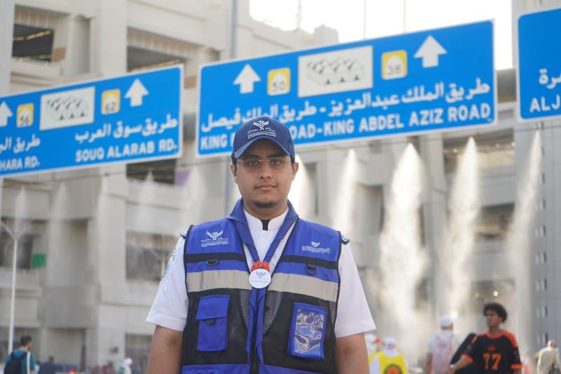 تفخر #كلية_الصيدلة بمشاركة الطالب تركي الدوسري كمقدم رعاية صحية وإسعافية، والطالب ناصر السبيعي ضمن جوالة الجامعة، في خدمة حجاج بيت الله الحرام. 
نسأل الله أن يوفقهم وأن يجزيهم خير الجزاء على جهودهم المباركة في خدمة ضيوف الرحمن.

#جامعة_الإمام_عبدالرحمن_بن_فيصل