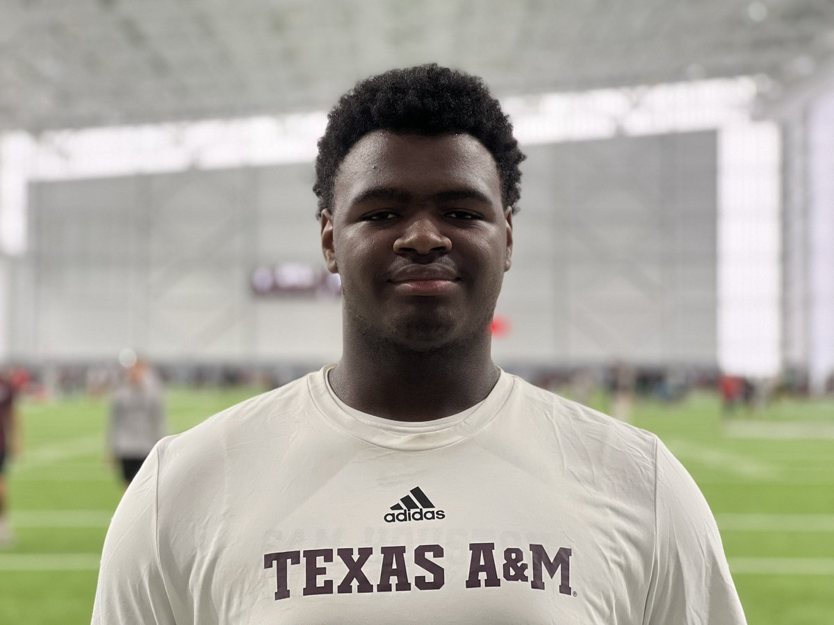 R_Brauninger's tweet photo. 2027 Moss Bluff (LA) Sam Houston OL Albert Simien
@Albert_Simien33 | @bronco_houston https://t.co/vnWbhGmT2s