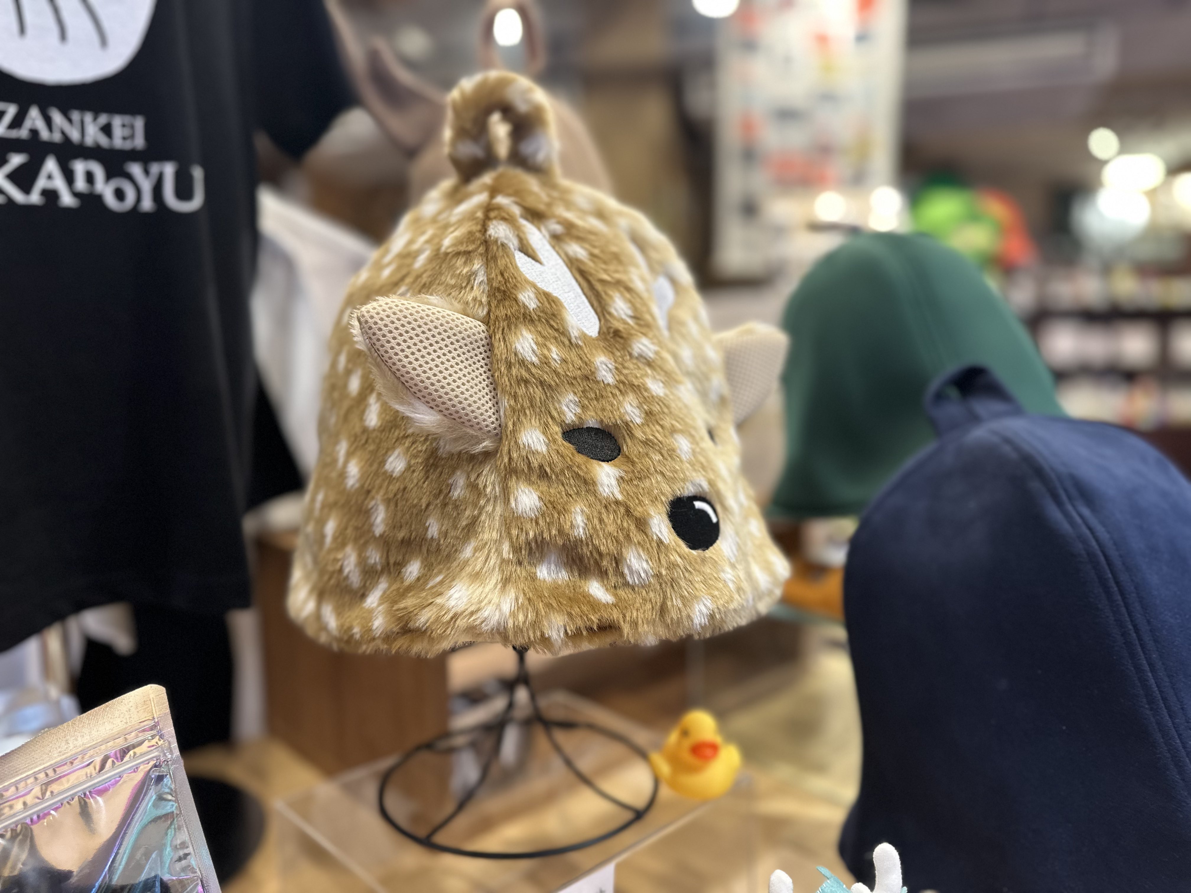 ベストサウナハット×鹿の湯　バンビ柄ファーサウナハット 鹿の湯さんのバンビ柄 フェイクファーサウナハットが 発売され