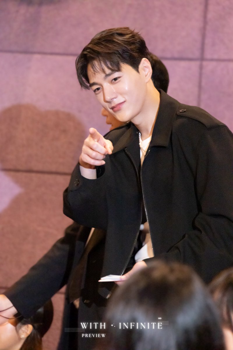 2025.06.08 • 무대인사 🇰🇷 Preview

🐈‍⬛

#infinite #인피니트 #SUNGKYU #김성규 #DONGWOO #장동우 #WOOHYUN #남우현 #SUNGYEOL  #이성열 #MYUNGSOO #김명수 #엘 #SEONGJONG #이성종  #inspirit #인스피릿 #LimitedEdition #무대인사