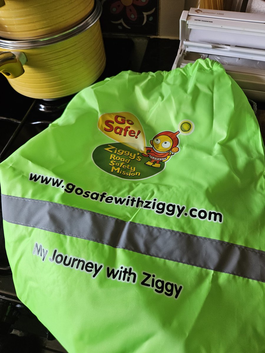 SLeopard59156's tweet photo. @earlyyearsscot @scotgov @ScotChildmind @CareInspect 
@NatalieDon_ 

Lorraine's Leopard Cubs Motherwell 🐆 💙 

@RoadSafetyScot 

Thank you for our extra goodies 😘  kindness 

My Cubs have worked so hard on their Road Safety #proudchildminder https://t.co/o5xCXYwaoS