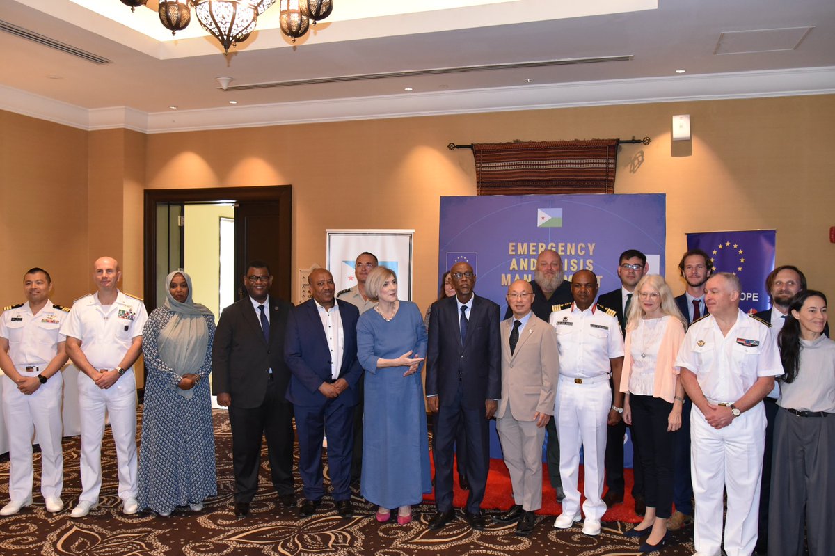 UEaDjibouti's tweet image. 🔵 Djibouti 🇩🇯 a accueilli aujourd’hui le Symposium international sur la gestion des urgences et des crises maritimes, coorganisé avec l’🇪🇺 @UEaDjibouti et @AmbJaponDJ 🇯🇵. Objectif : renforcer la préparation maritime face aux crises en Mer Rouge et dans l’Océan Indien.