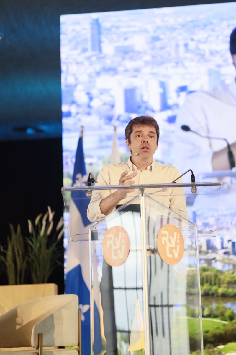 Sylvain Grisot, urbaniste et fondateur de dixit.net, nous parle d’urbanisme circulaire et de l’objectif français ZAN qui vise à réduire l'étalement de l'artificialisation des sols. 

#RVCV25