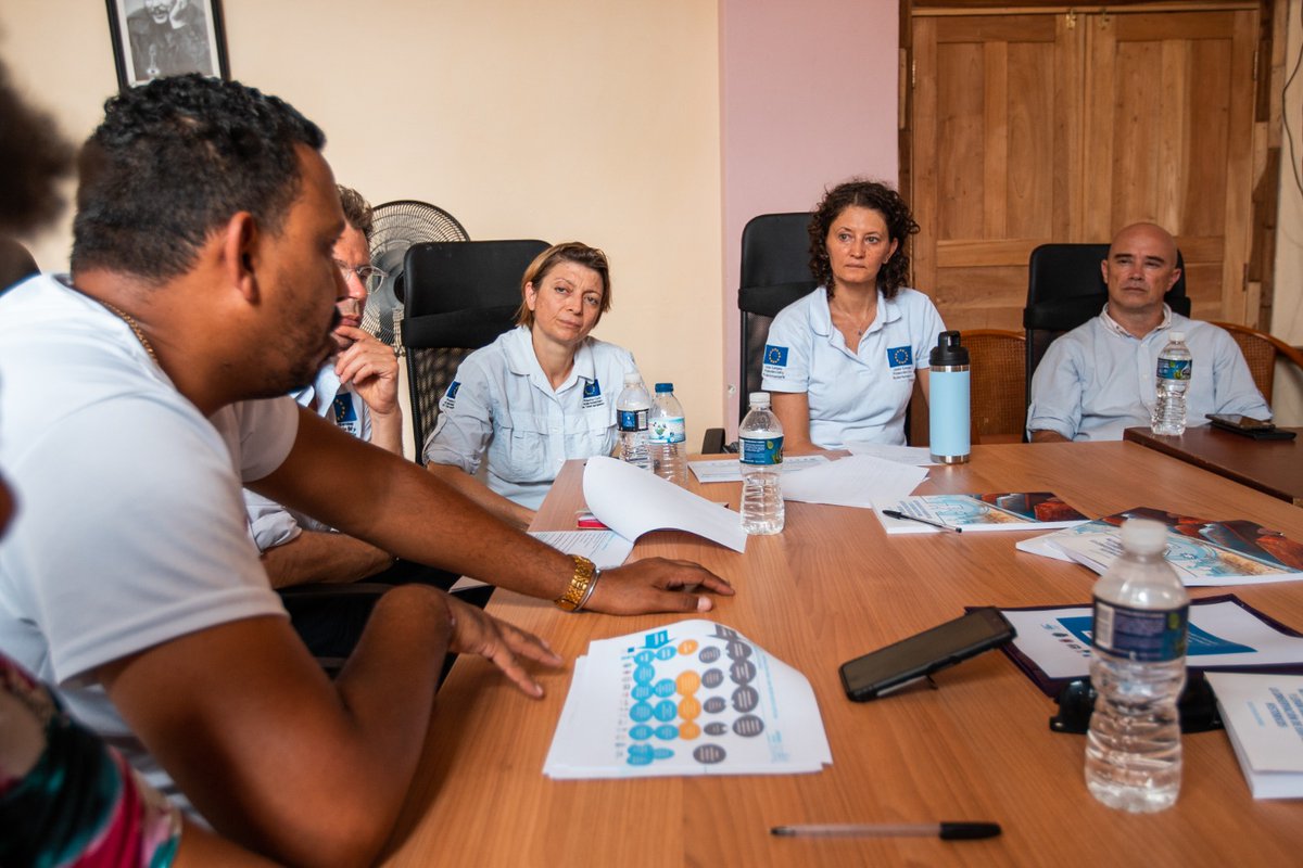 PNUD Cuba (@pnudcuba) on Twitter photo 🟠Planificación para la gestión de riesgos urbanos.
🟠Preparación comunitaria.
🟠Gestión de servicios relacionados con vivienda.
🟠Entrenamiento especializado en rescate y salvamento.
Junto a @echo_latam y <a href="/gobhabana/">Gobierno La Habana</a>, impulsamos la resiliencia urbana ante riesgos de desastres 🟠Planificación para la gestión de riesgos urbanos.
🟠Preparación comunitaria.
🟠Gestión de servicios relacionados con vivienda.
🟠Entrenamiento especializado en rescate y salvamento.
Junto a @echo_latam y <a href="/gobhabana/">Gobierno La Habana</a>, impulsamos la resiliencia urbana ante riesgos de desastres