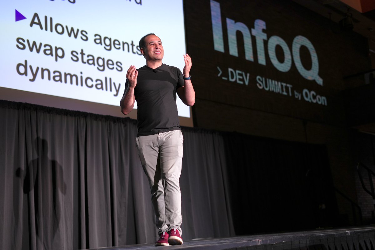 InfoQ's tweet image. 🎤 Day 2 Keynote at #IDSBoston: Key Lessons from Shipping AI Products Beyond the Hype!

Over 12 months, @pcalcado and his team took an AI assistant from prototype to serving 10,000+ users, outperforming big names along the way.

#AIArchitecture #ProductionAI #InfoQBoston