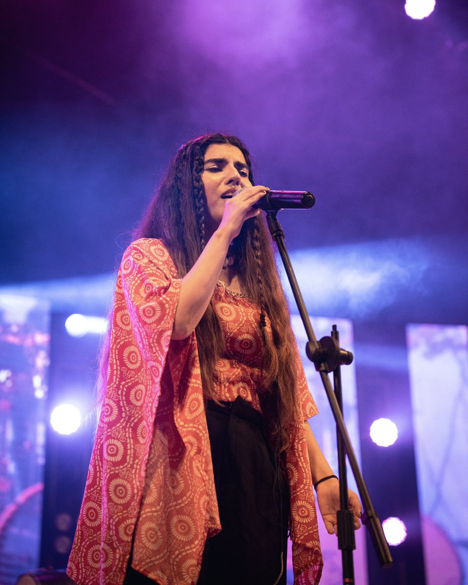 TheCodeOfZaw's tweet image. KARACHI YOU WERE UNREAL♥️♥️♥️ Beyond honoured I got to celebrate the LEGEND that is THE @sajjad_official and his active five decades in the music industry. Literally don’t have words to describe the depth of my feelings &amp;amp; gratitude towards you all. Thankyou thankyou thankyouuu 🙏🏽