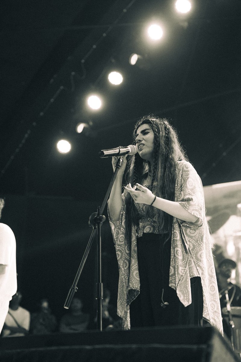 TheCodeOfZaw's tweet image. KARACHI YOU WERE UNREAL♥️♥️♥️ Beyond honoured I got to celebrate the LEGEND that is THE @sajjad_official and his active five decades in the music industry. Literally don’t have words to describe the depth of my feelings &amp;amp; gratitude towards you all. Thankyou thankyou thankyouuu 🙏🏽