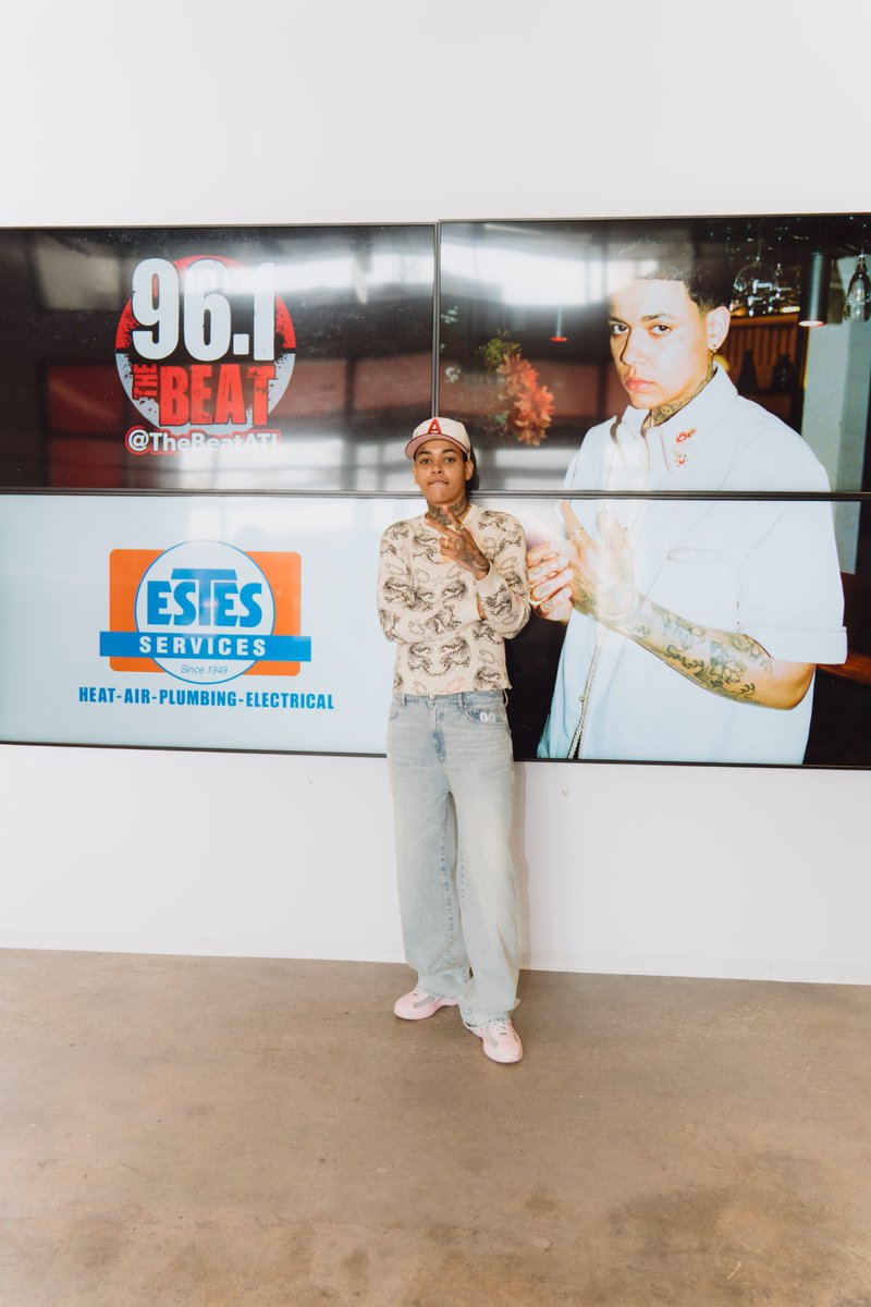 96.1 The Beat (@thebeatatl) on Twitter photo kwn sat with <a href="/FerrariSimmons/">Ferrari Simmons</a> and <a href="/YouKnowBTYSE/">BT</a> at the <a href="/EstesServices/">Estes Services</a> iHeartRadio Lounge to talk her single, dream collabs, London life, Kehlani kiss, BET nomination and more!
📹: youtu.be/HQ59iNmuKns kwn sat with <a href="/FerrariSimmons/">Ferrari Simmons</a> and <a href="/YouKnowBTYSE/">BT</a> at the <a href="/EstesServices/">Estes Services</a> iHeartRadio Lounge to talk her single, dream collabs, London life, Kehlani kiss, BET nomination and more!
📹: youtu.be/HQ59iNmuKns